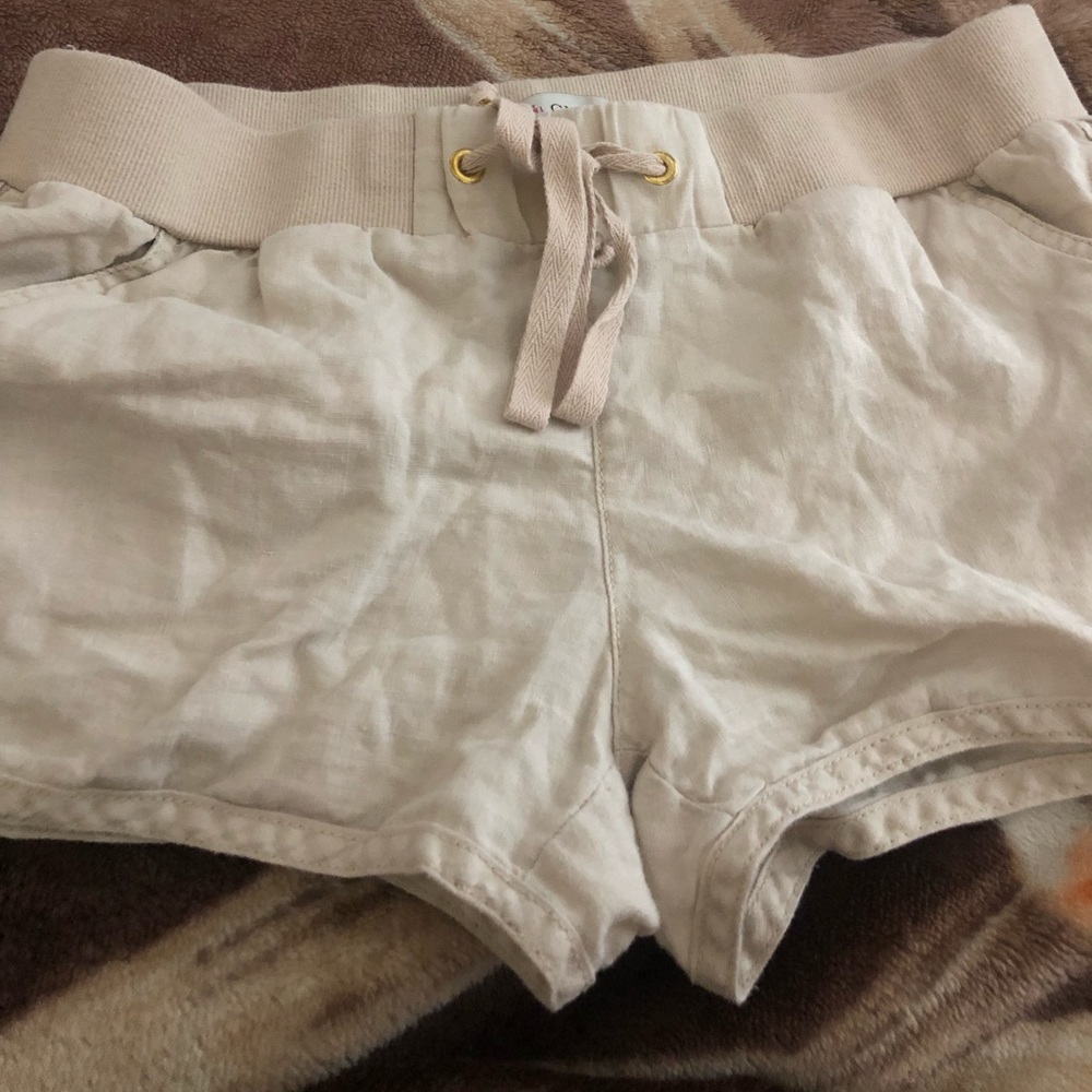 Guess drawstring fabric shorts w/4 pockets‼️